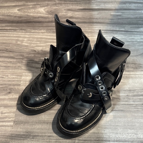 Balenciaga Ceinture Ankle Boots size 35.5 black leather cutout Straps - Picture 2 of 8